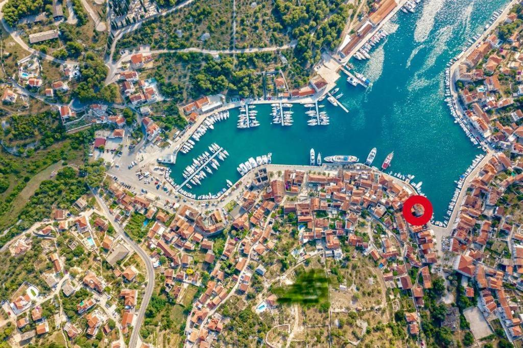 Riva Apartments Villa Thalia - Milna, Brac Milna  Bagian luar foto