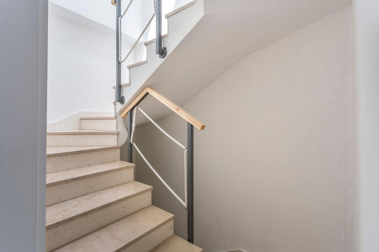 Riva Apartments Villa Thalia - Milna, Brac Milna  Bagian luar foto