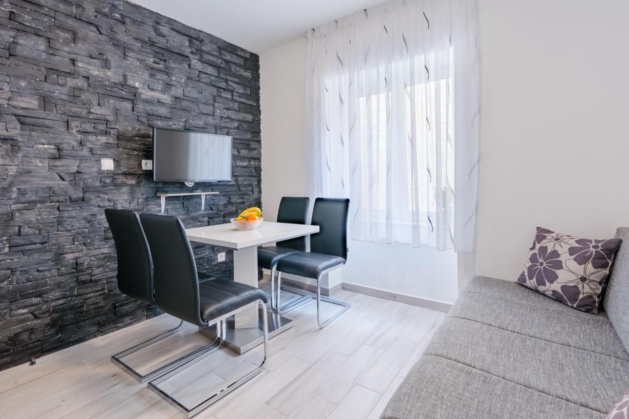 Riva Apartments Villa Thalia - Milna, Brac Milna  Bagian luar foto